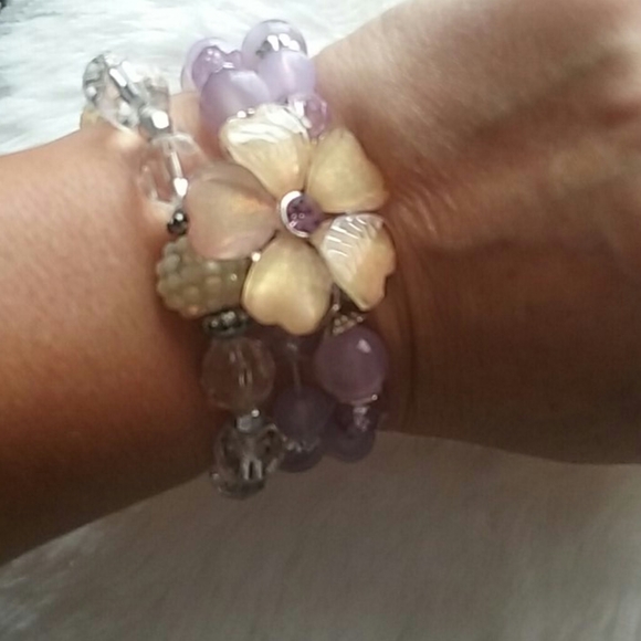 EUC- 2 Beautiful bracelets- Sold together - Picture 1 of 6